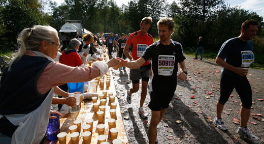 Vätskeutdelning på Lidingöloppet